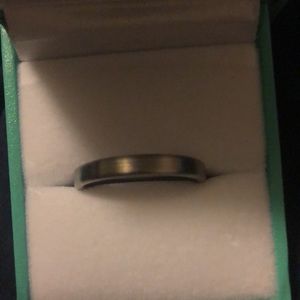 Men’s wedding band